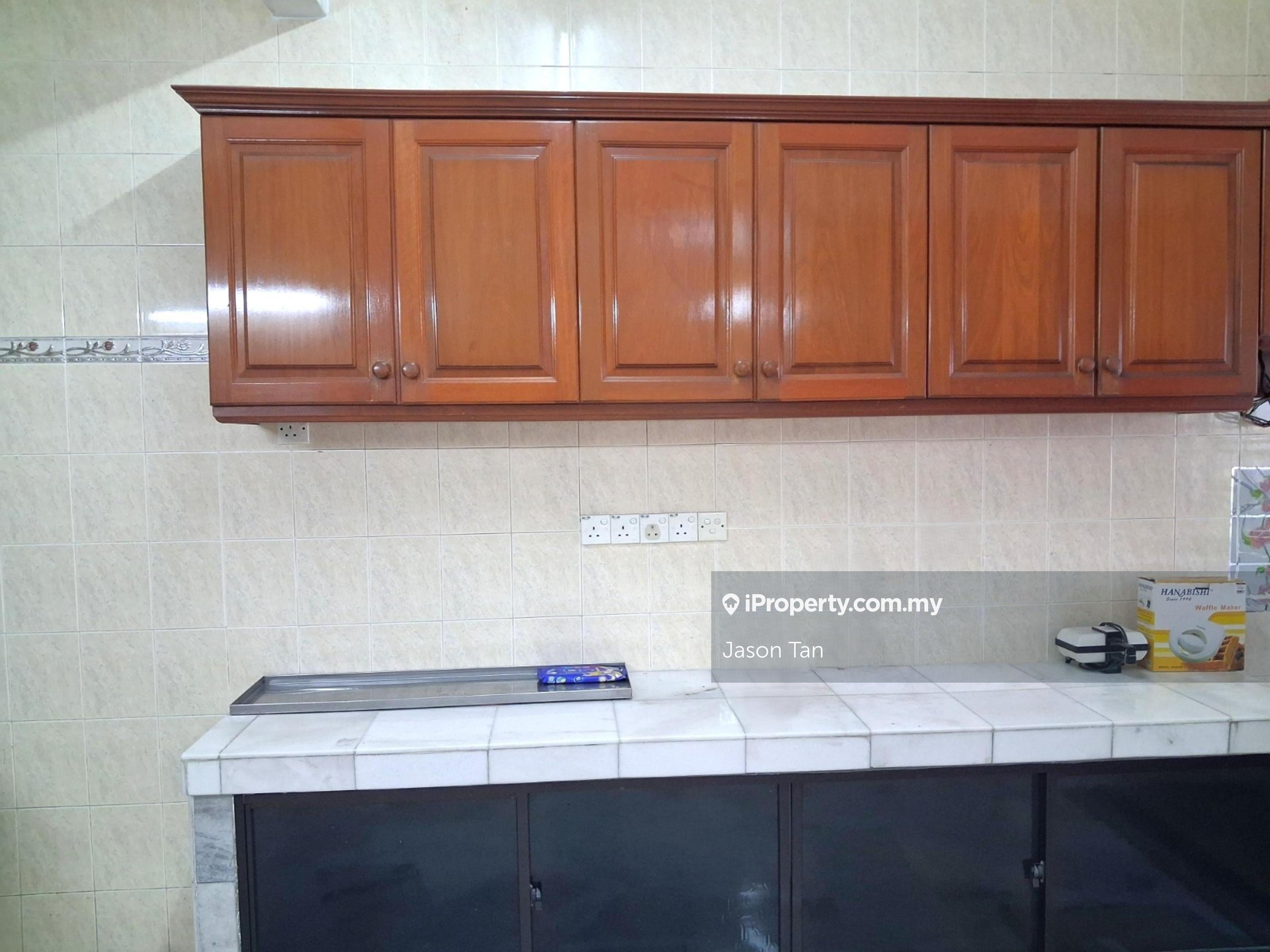Taman Lestari Putra, Not Facing House, 22x70, Kitchen Cabinet, Aircond