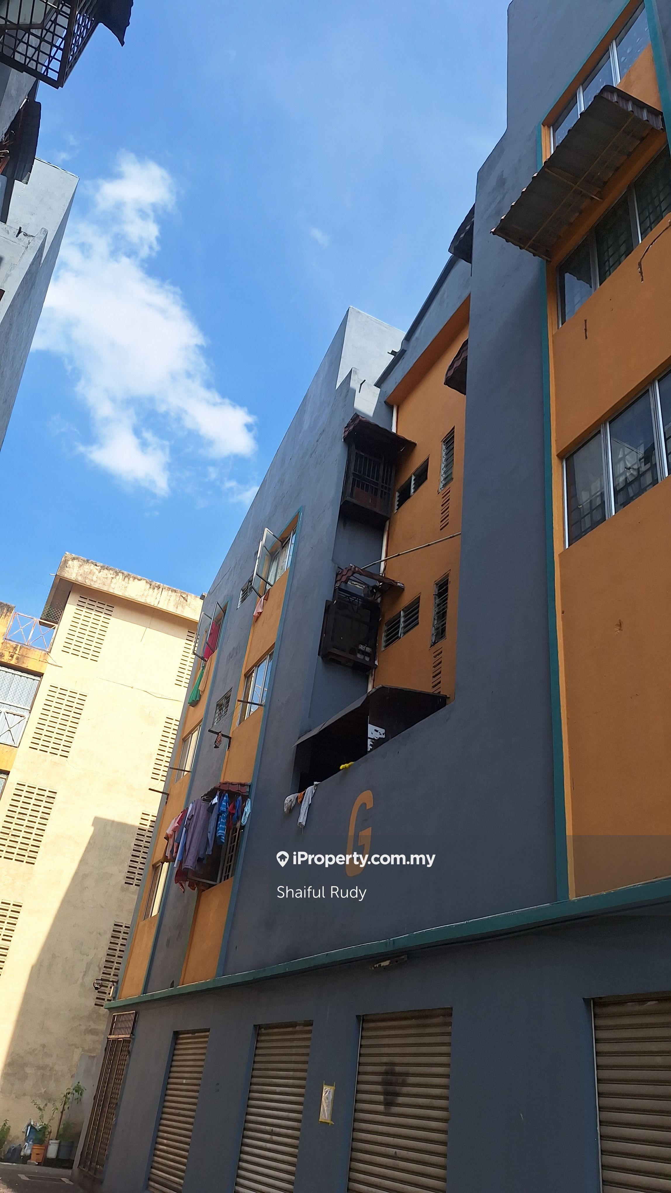 For Rent Shop Apartment Taman Subang Mas, Subang Jaya near Batu 3