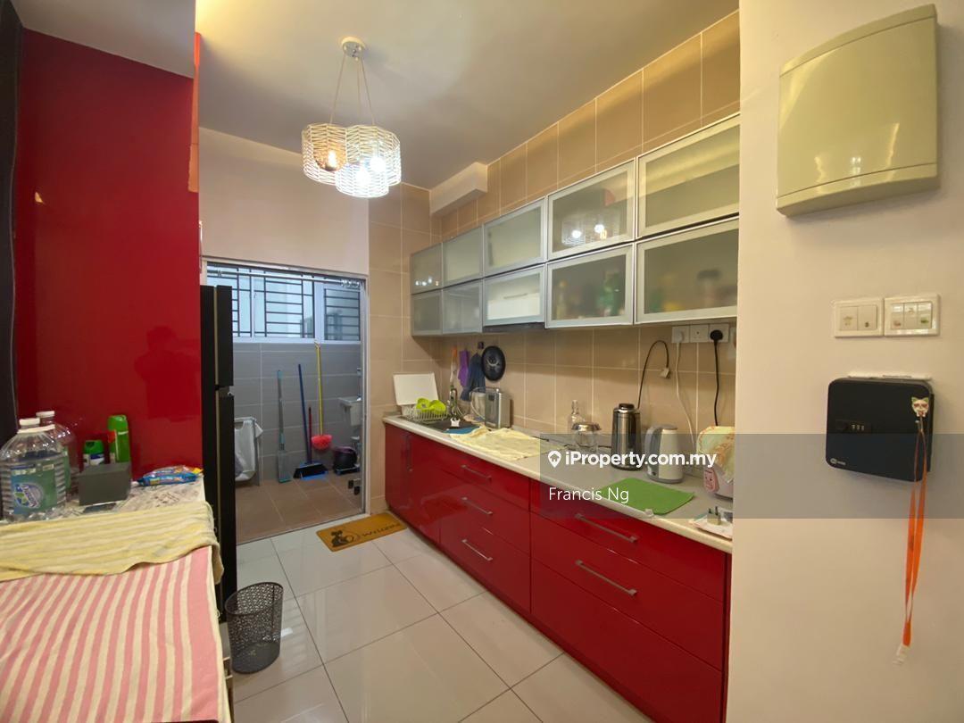 Good Condition Serviced Residence for Sale, Plenty Unit On Hand