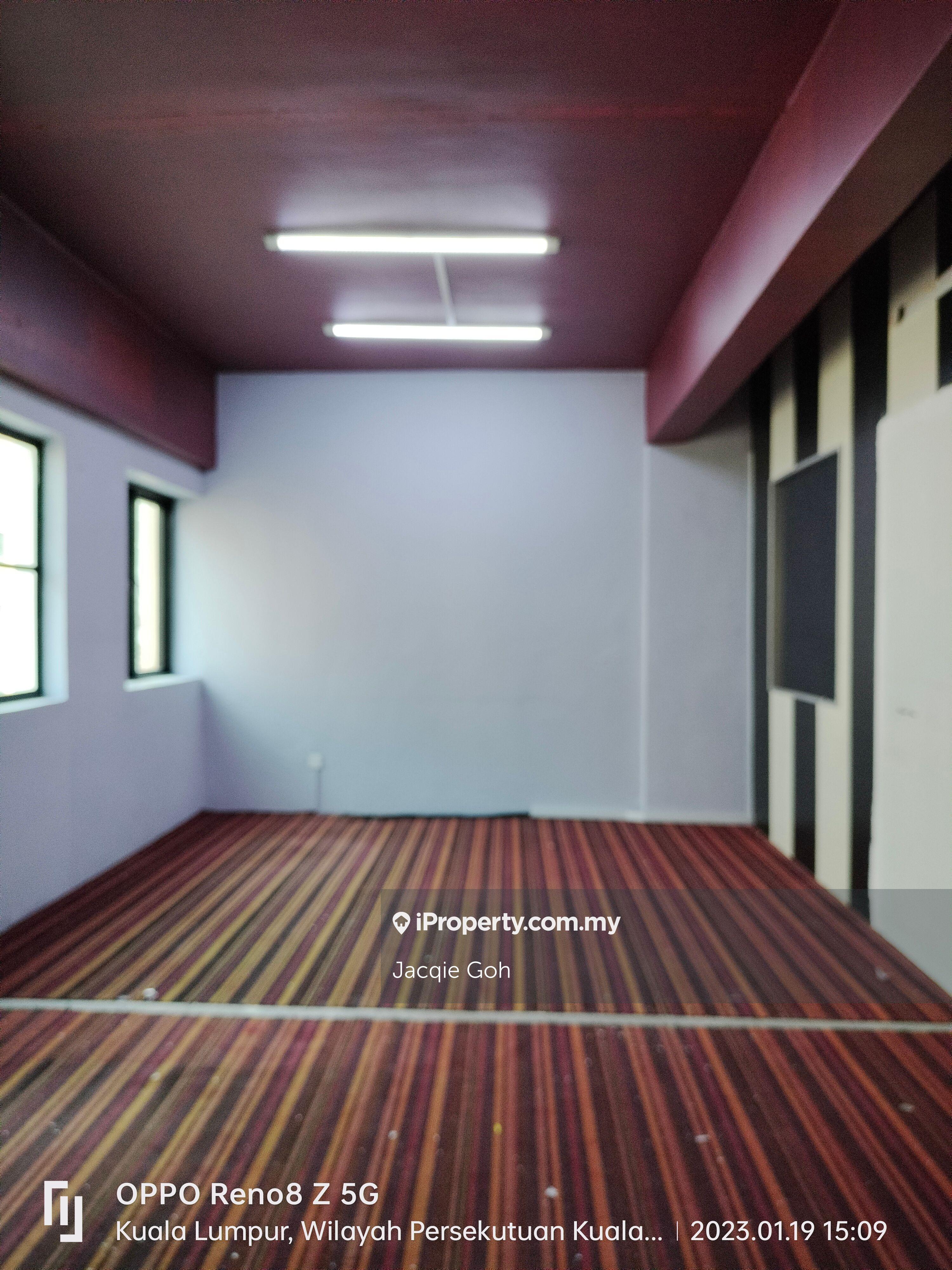 Freehold Office For Sale at Diamond Square Jalan Gombak, front unit