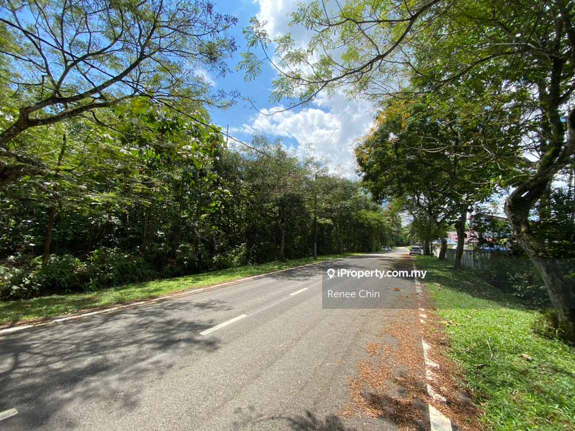 Bungalow Land Freehold Bukit Beruntung Golf & Country Resort