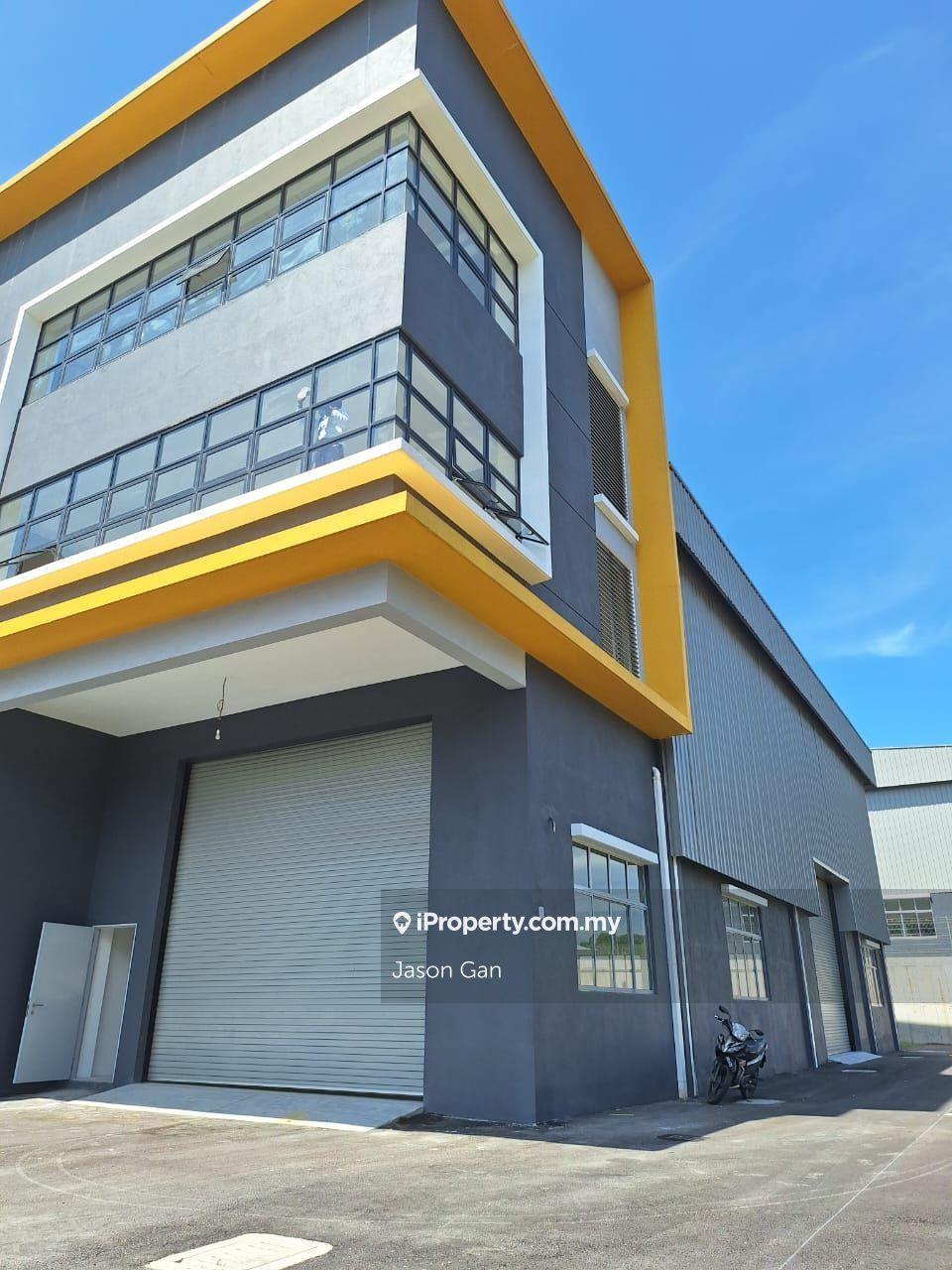 Brand new, easy Access North-south highway, freehold