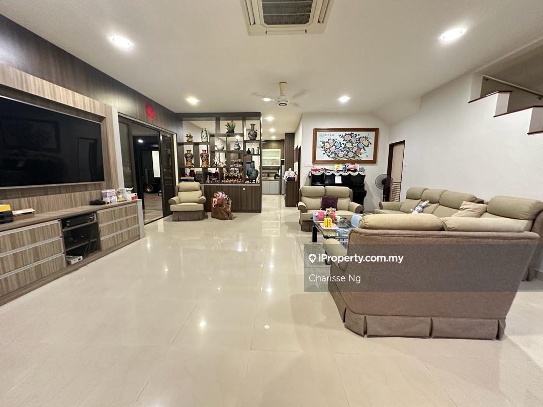 Corner Semi-D with Private Karaoke Room & Gated Guarded