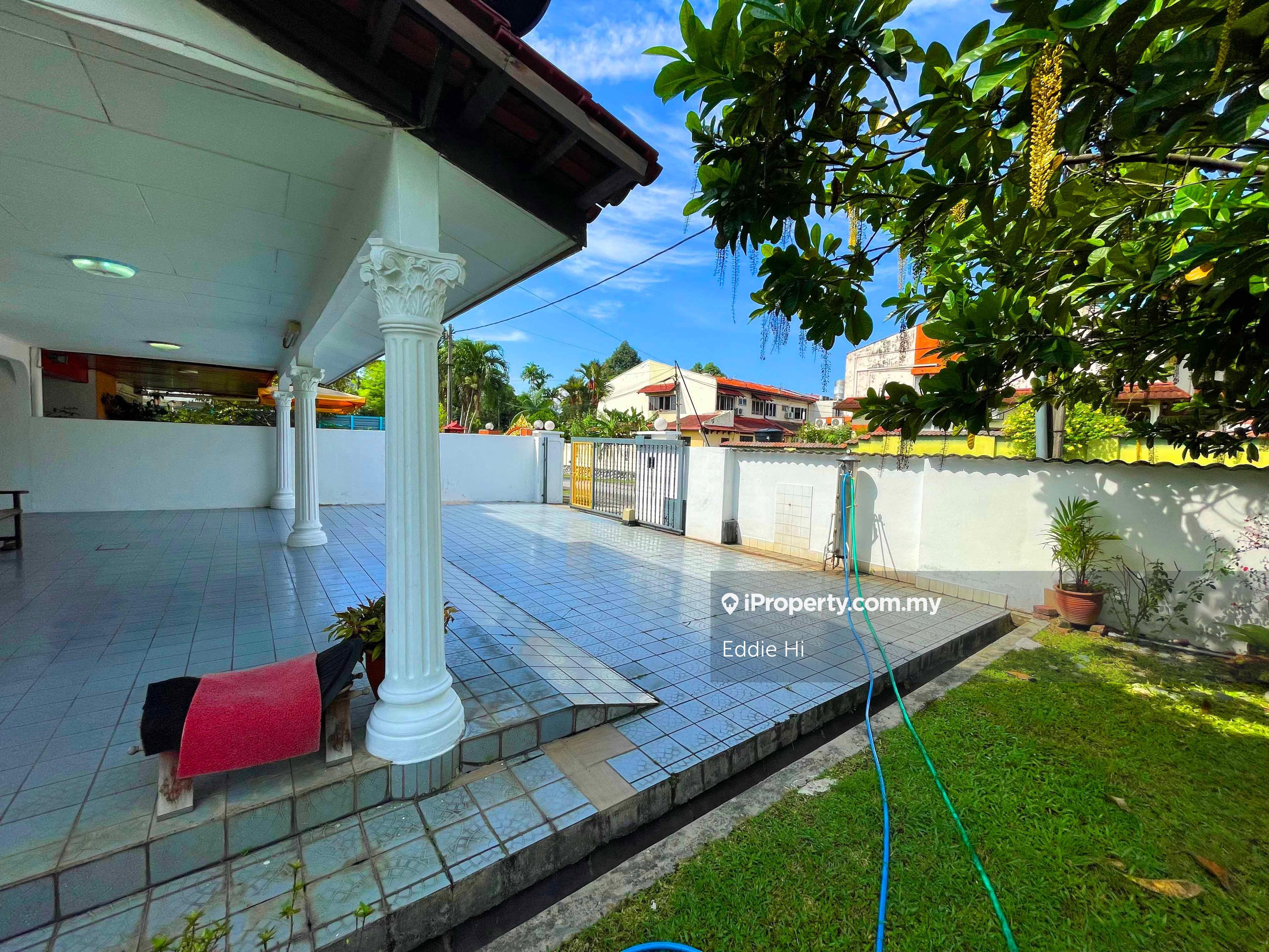 Semi Detached Corner for Sale