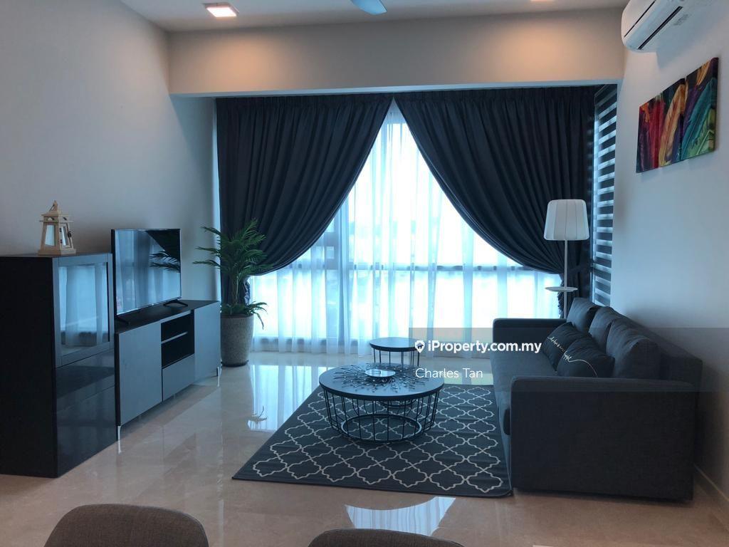 Walking distance to Midvalley , unblock view