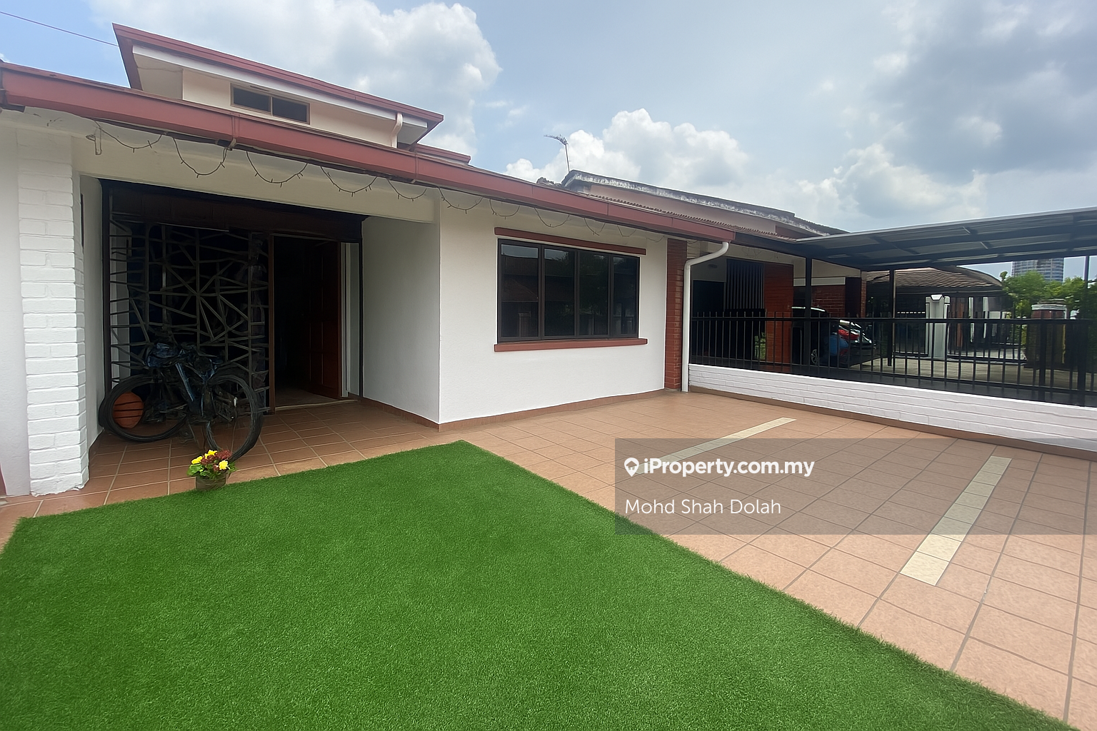Single and Half Storey Terrace , Taman Tun Dr Ismail, Kuala Lumpur 