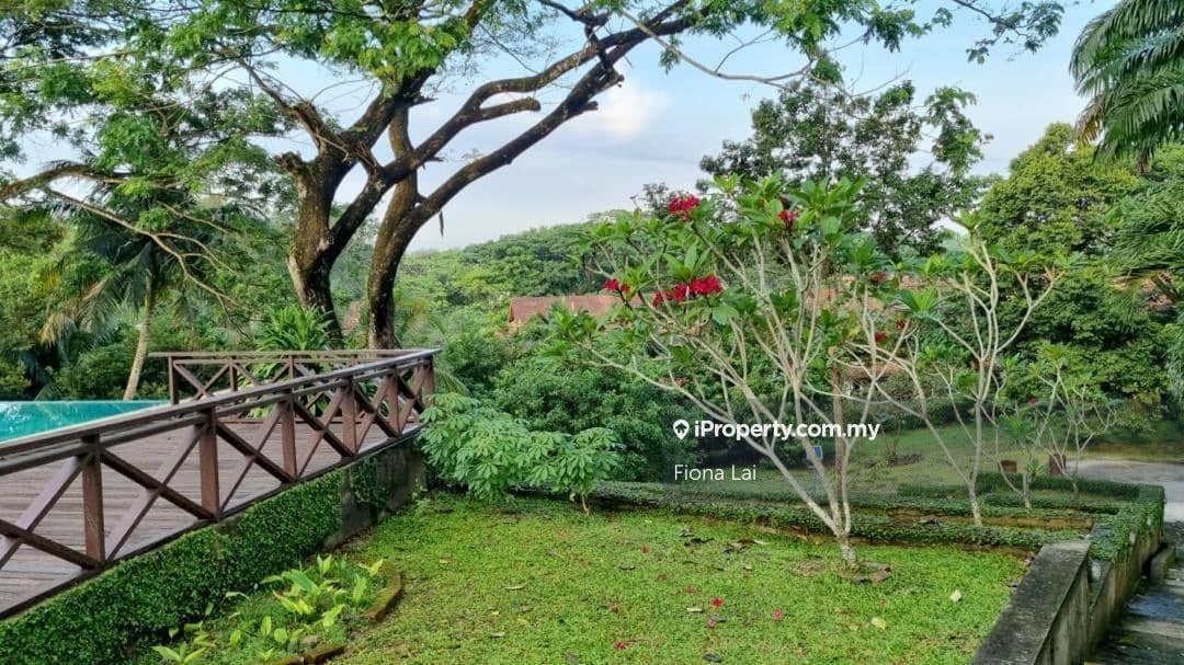 Leisure Farm super big single storey bungalow with pool