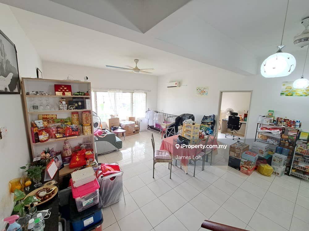 Duplex Townhouse Antilla Lagoon Villas @ Kota Kemuning 