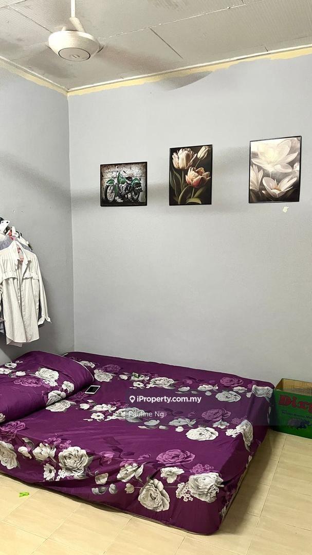Taman Selesa Jaya @ Skudai renovated Flat for sale