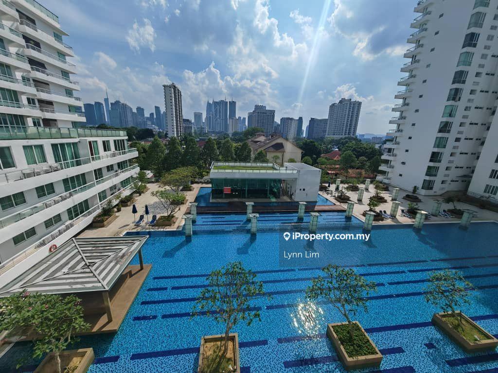 Big layout 1600sf from 1.1mil ready move In at embassy row free MOT 