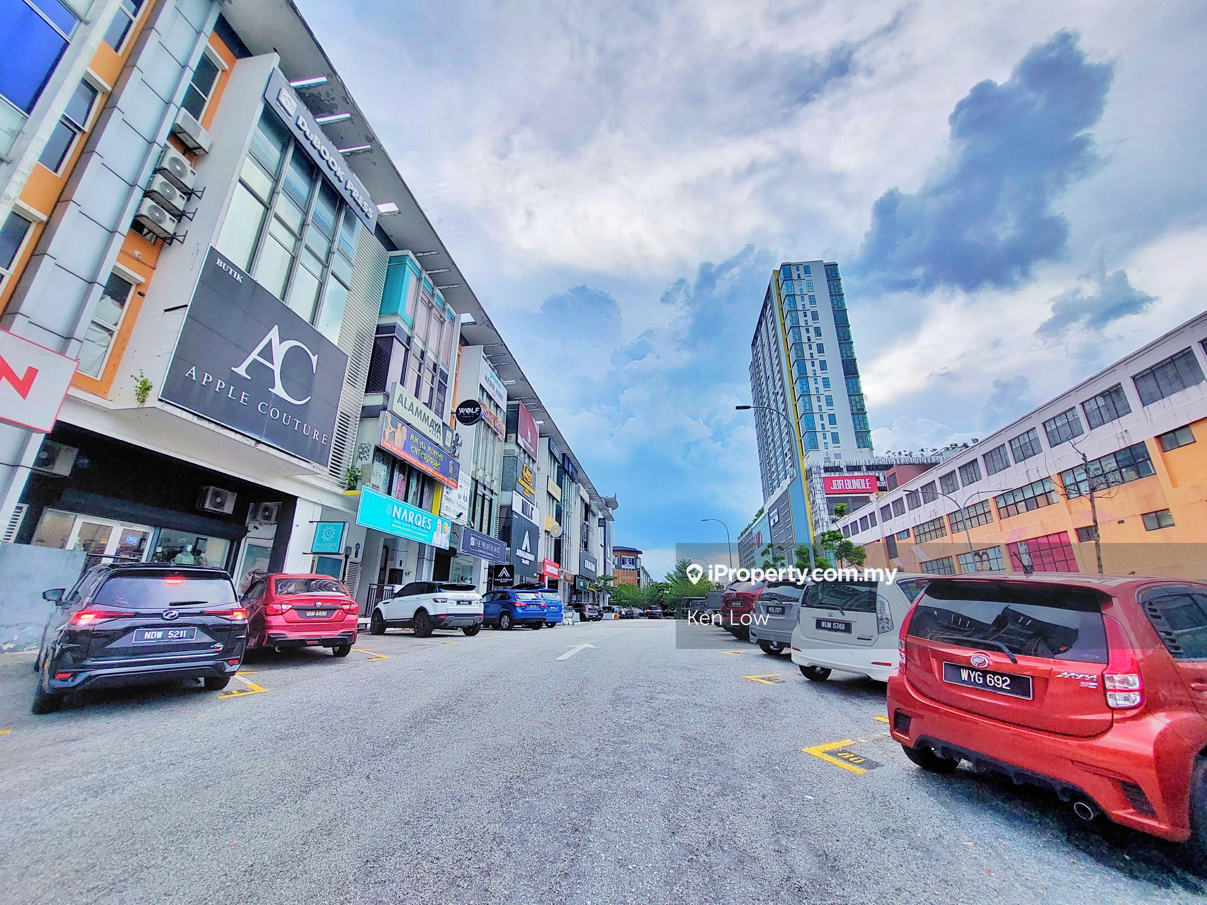 4.5 Sty Shop, ROI 5.2, Bangi Sentral, Private Lift & Basement, Nego