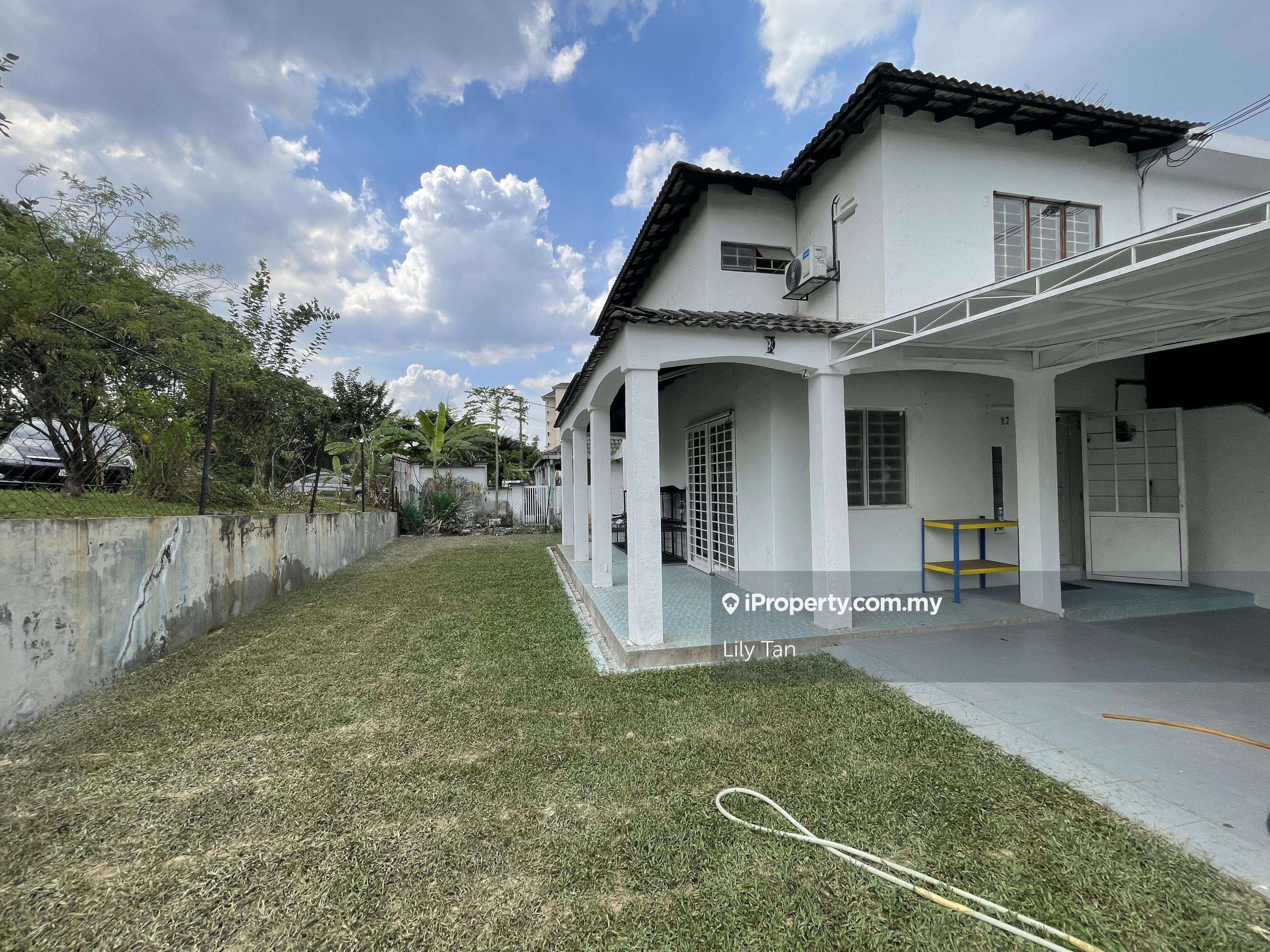 Cheras Taman Seri Bahagia Partial Furnished 2 Storey House for rent