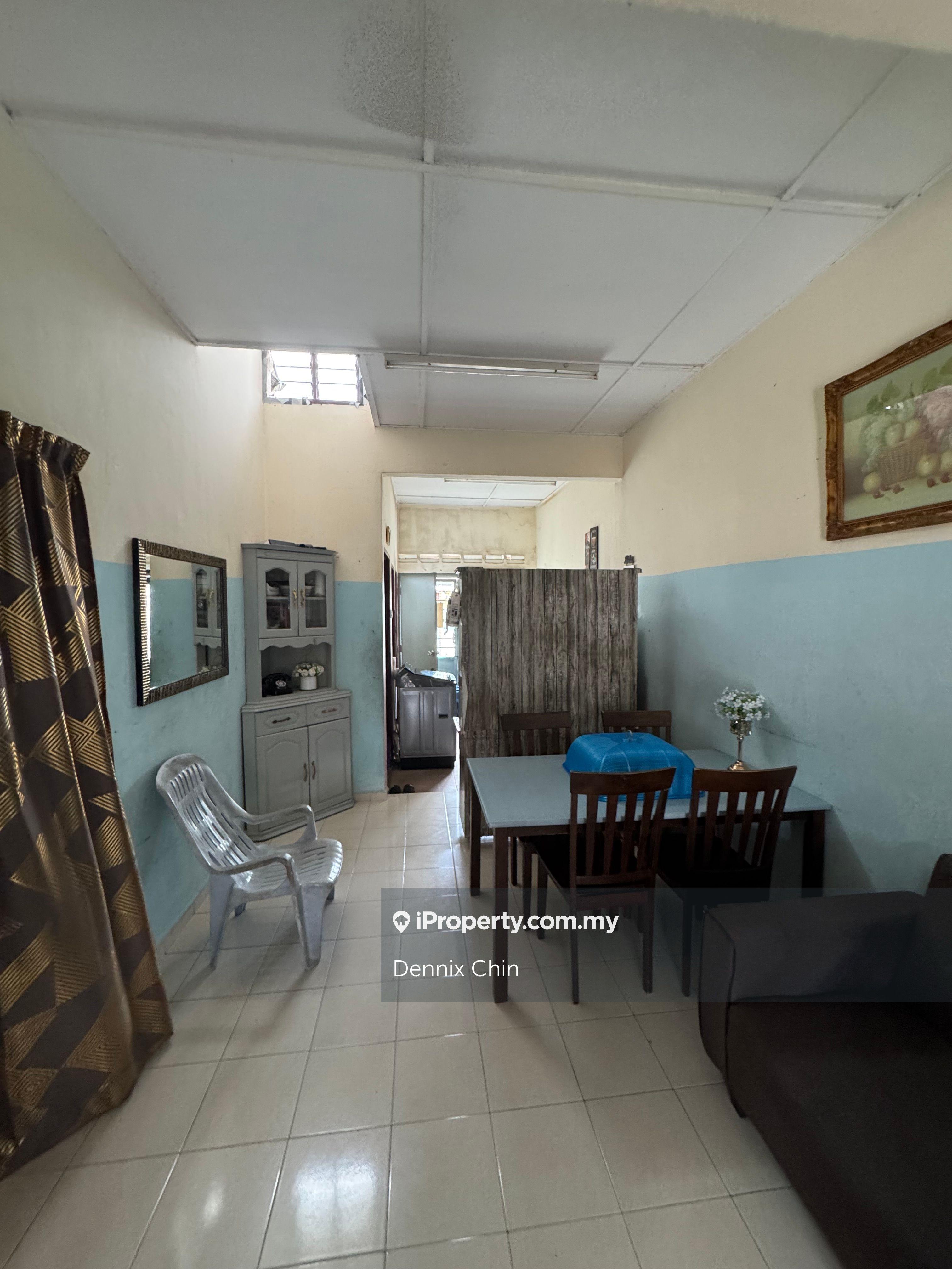 Terrance House 1 Tingkat Teres Kempadang Utama Astaka Village, Kuantan