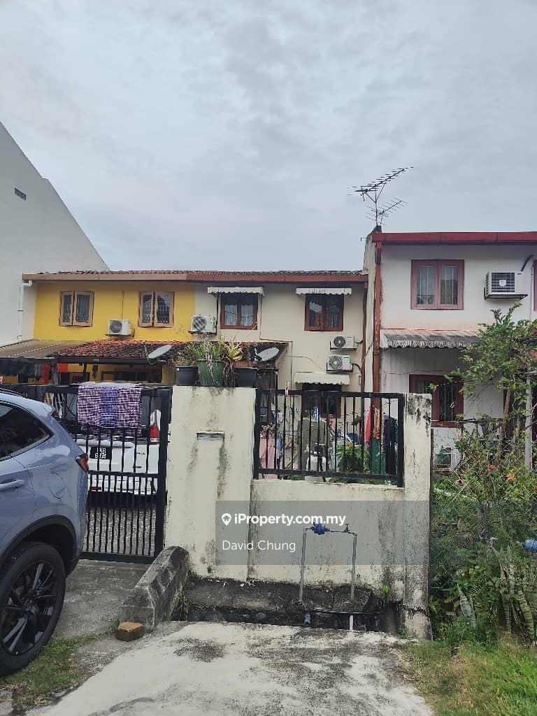 Taman Melawati Doble Storey House For Sale