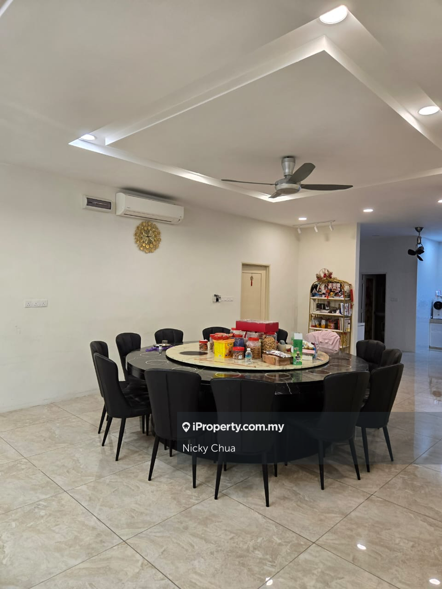 Seremban 2 Bungalow Fully Furnish For Sell