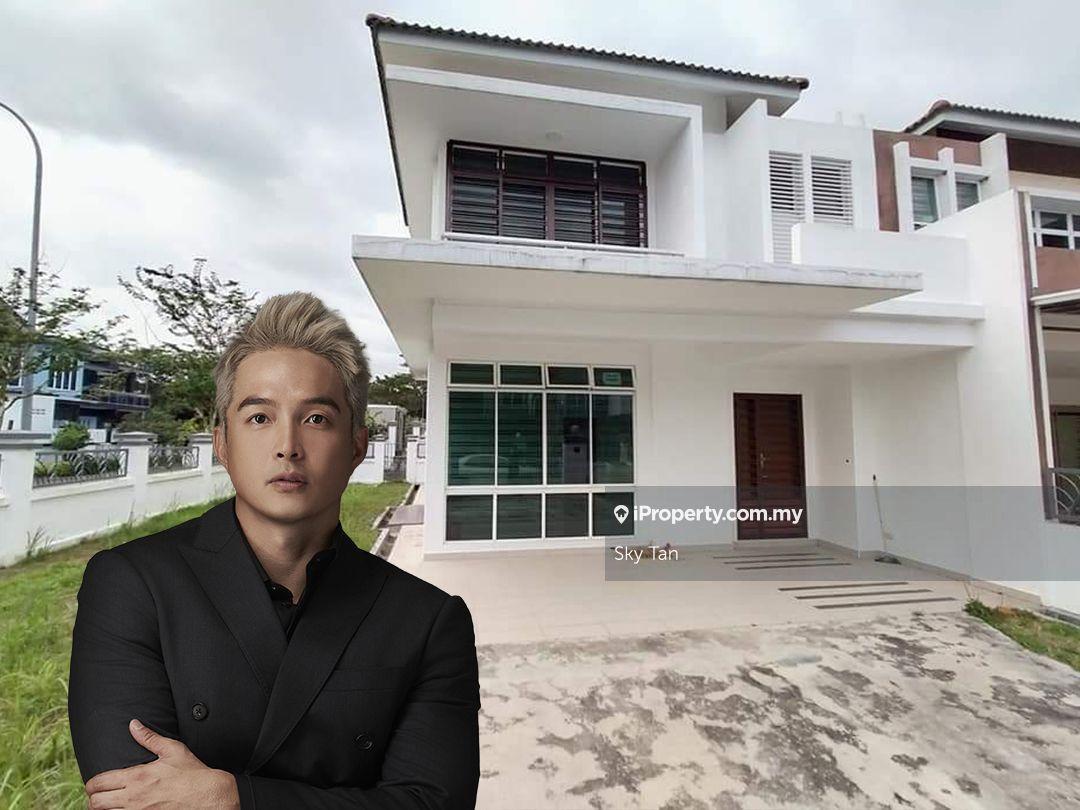 Taman Seri Austin Jalan Seri Austin 3/2 Double Storey Endlot 40x75