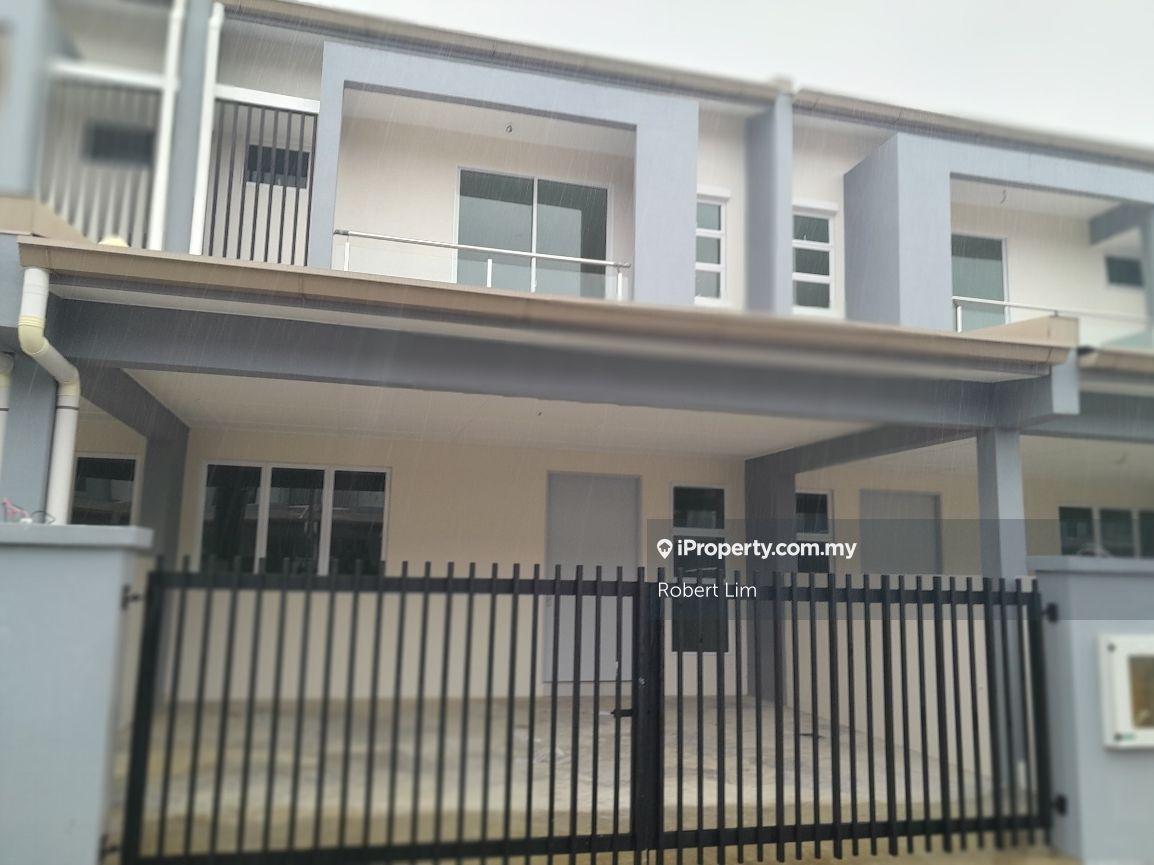 Riccarton Avenue. New Double Storey Terrace Houses 