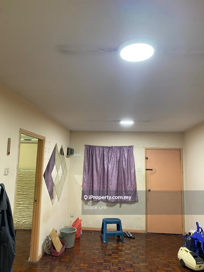 Seksyen 2 Wangsa Maju Flat KL, 3 Bedrooms Below Market Value