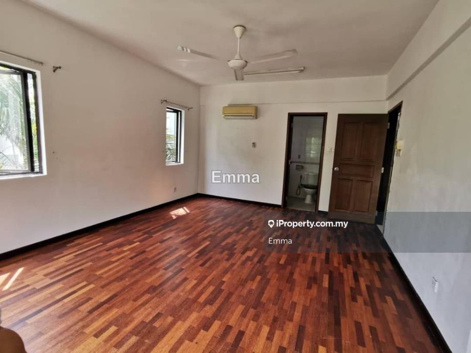 Cyber Heights villa, Cyberjaya Condominium for Sale 330k only