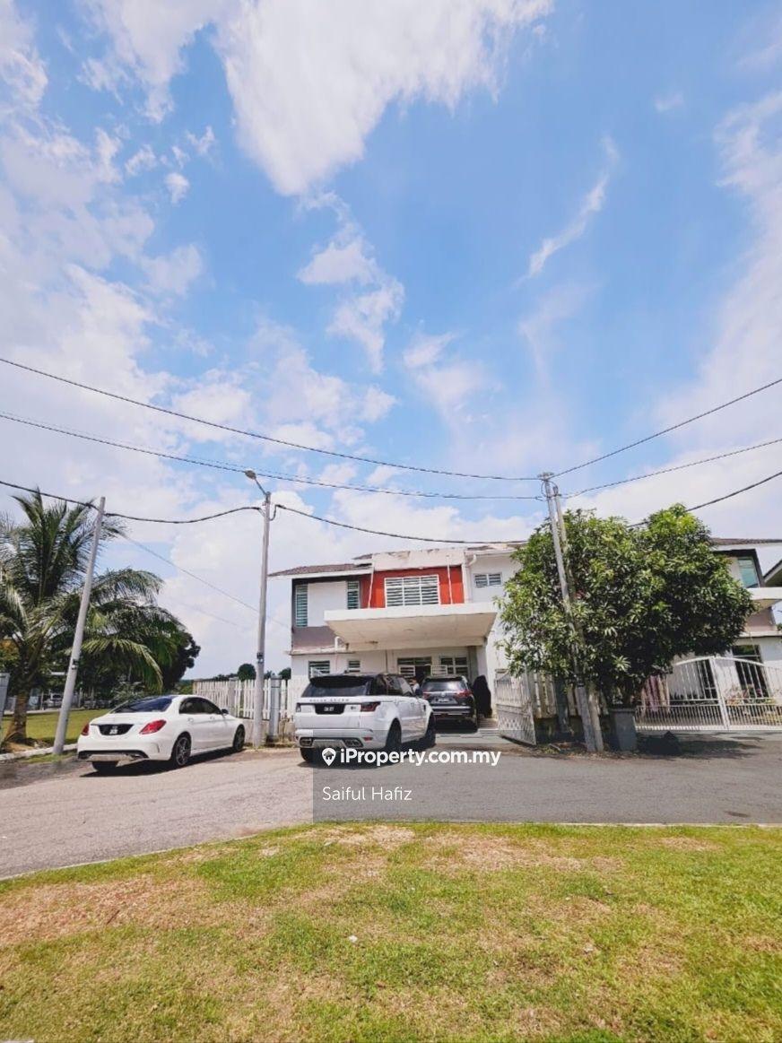 Semi-D Corner Lot, Kasa Heights, All Races Can Buy
