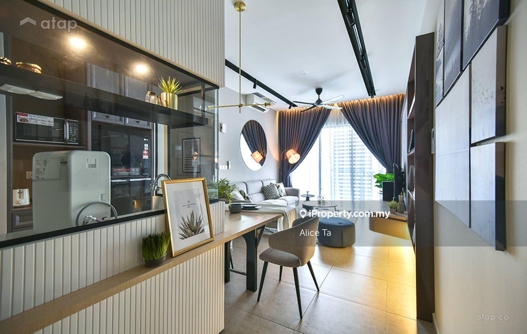Ready Move In, Fully furnished, Walk to Shop & Mall, Below Marketvalue