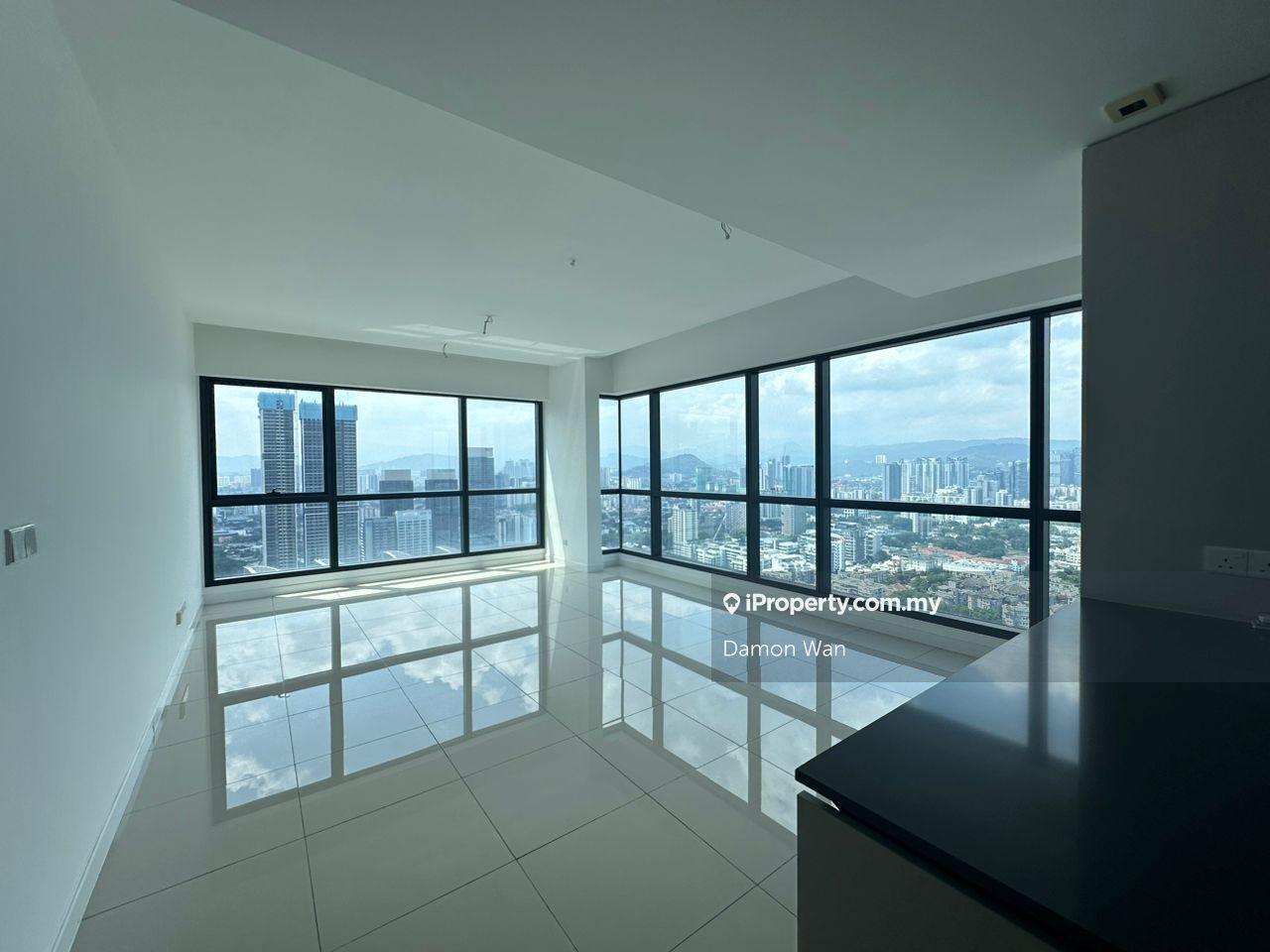 Good location, walking distance to mrt station and klcc park