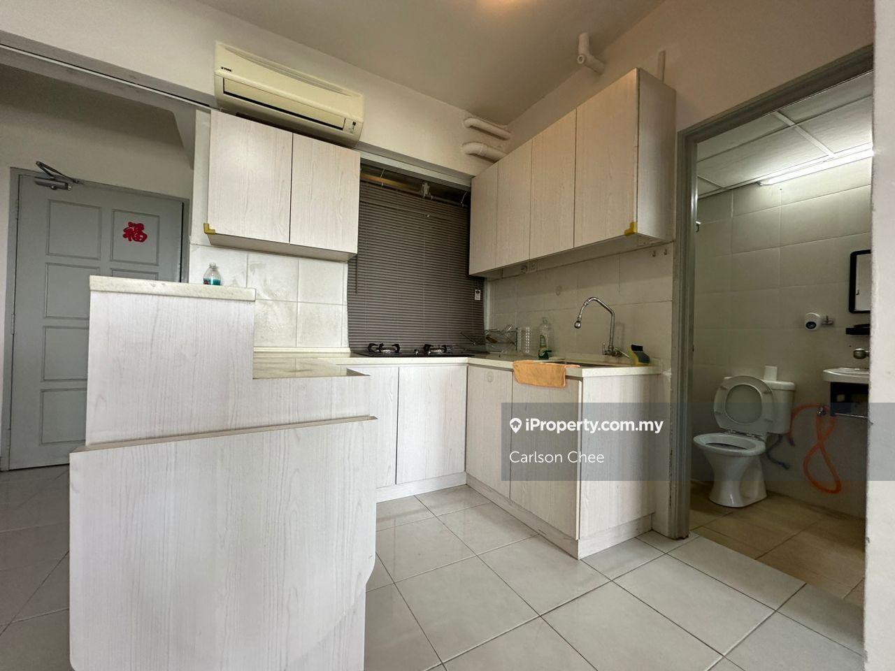 Fully Furnished, Move in Condition, renovated, kitchen cabinet