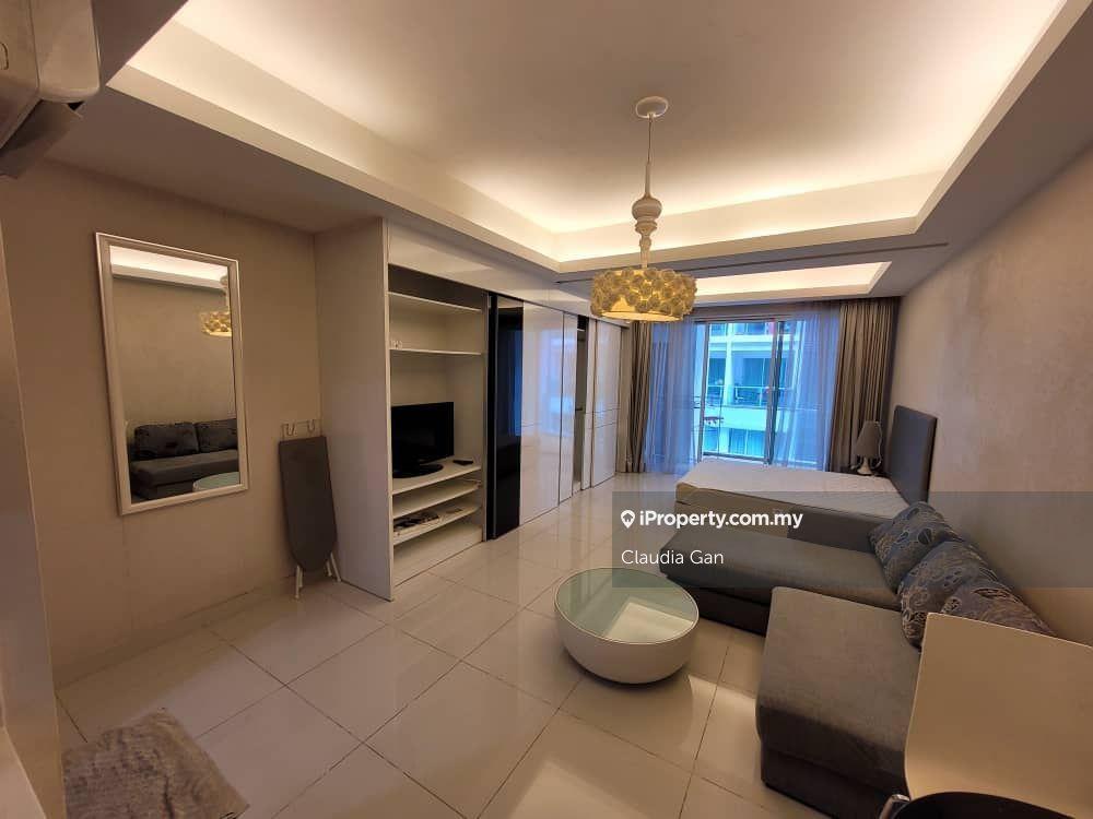 Walking distance to hartamas shopping mall.
