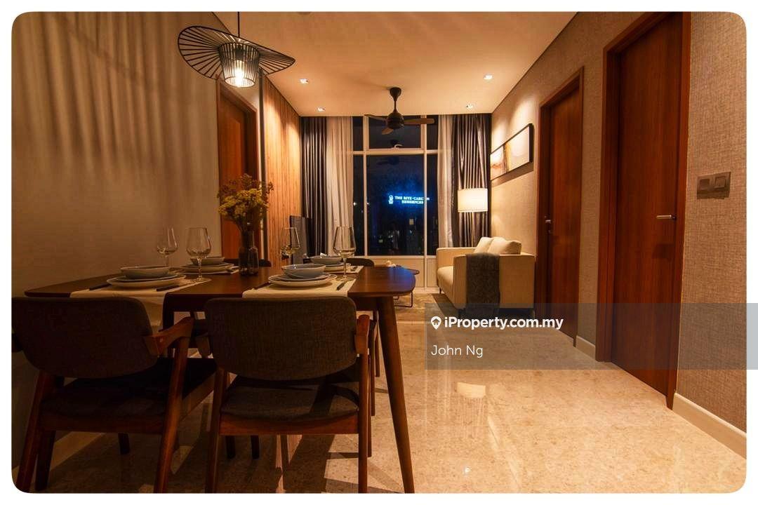 2 Bedrooms City Living at Sky Suites, Steps to KLCC