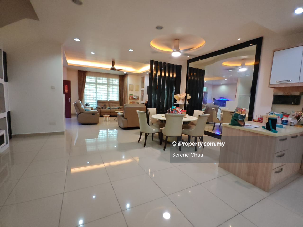 Ehsan Height unblock view renovated unit superlink double storey
