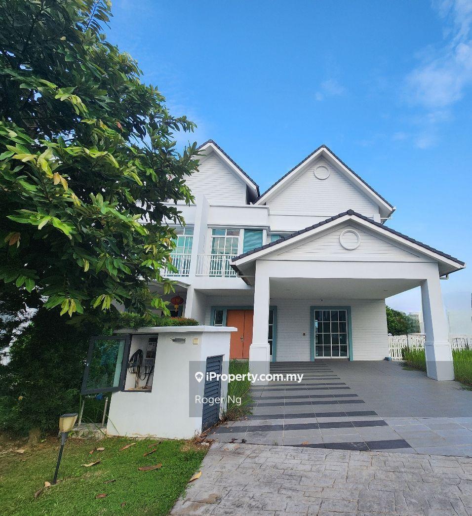 Tropika-Elizabeth Falls Semi-D With Basement