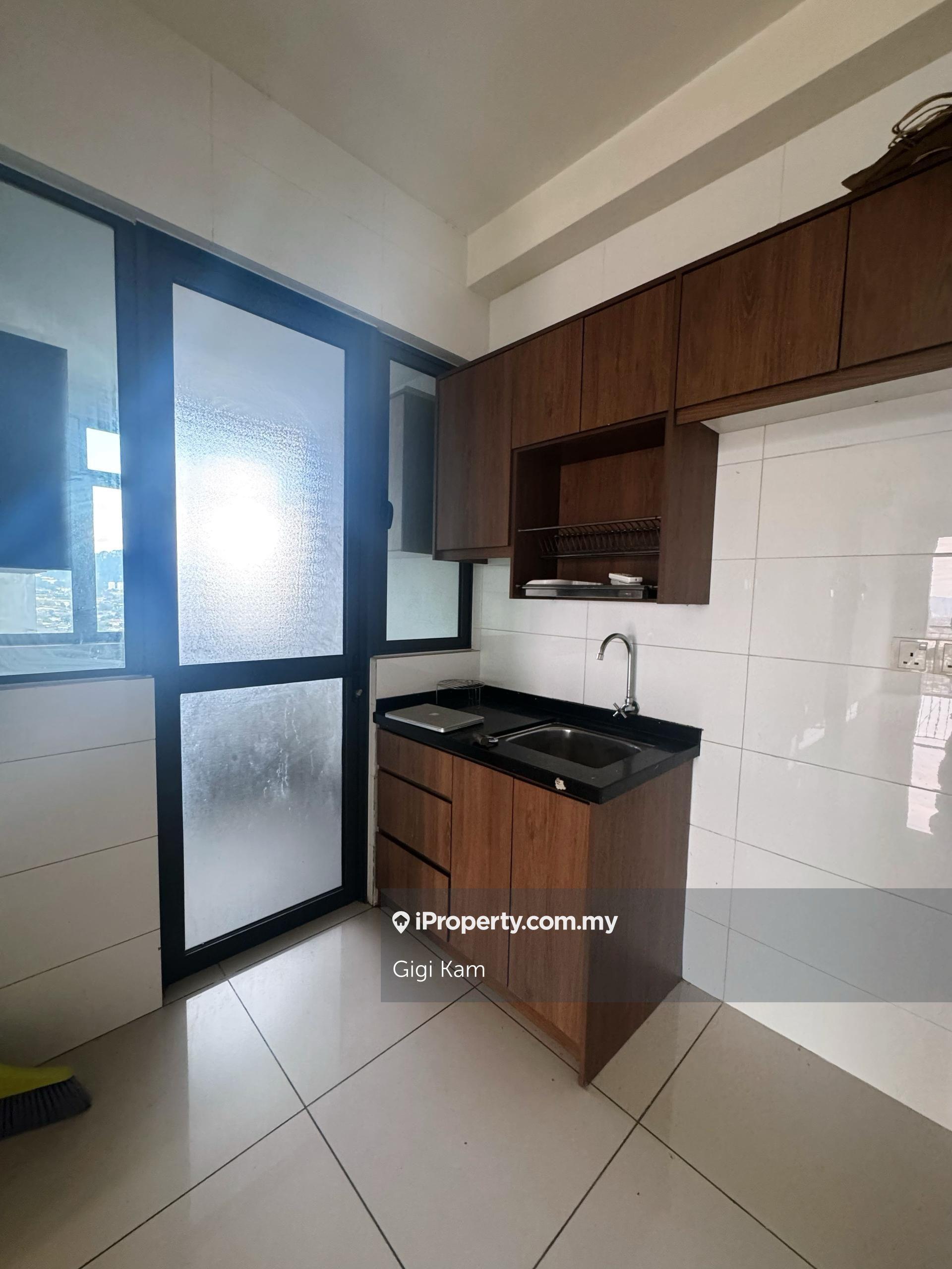 KL Traders Square Unit for Sale