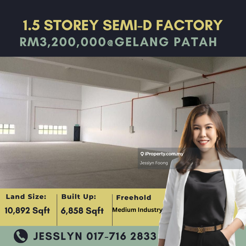 Kawasan Perindustrian Silc, 1.5 Storey Semi-Detached Factory For Sale