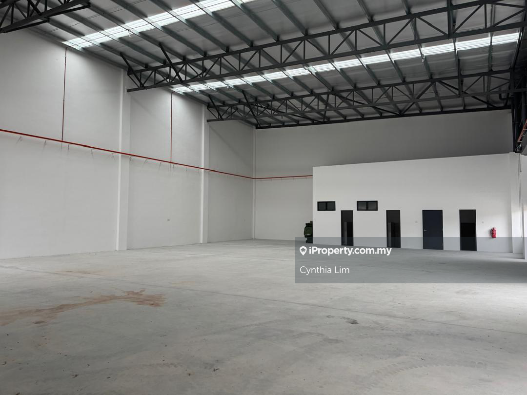 For rent single cluster corner 