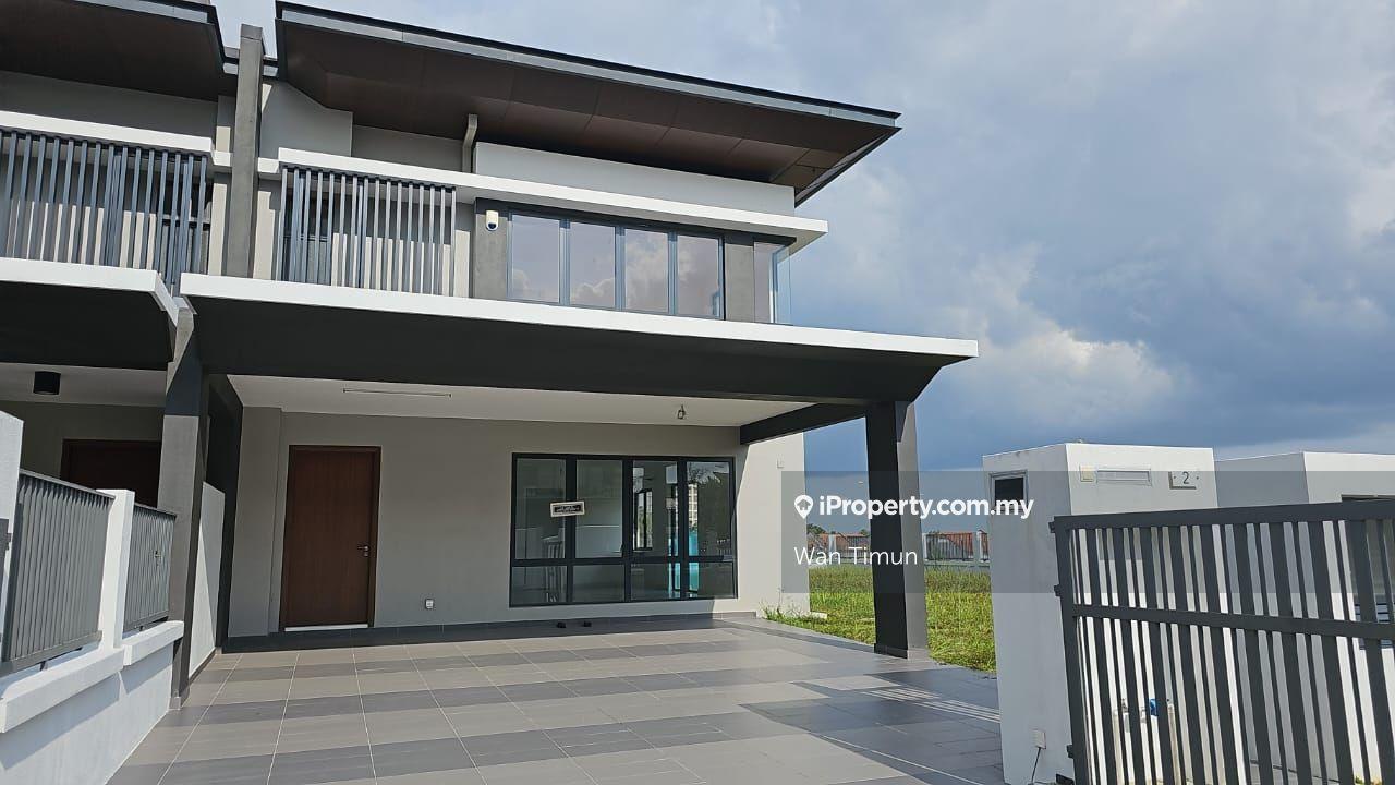 Hampton Residence Corner Superlink Bandar Seri Coalfieds Exlusive View