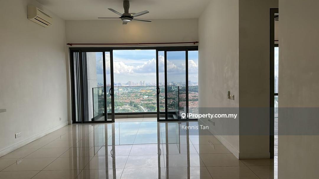 Corner unit, spacious house, high floor & bright view