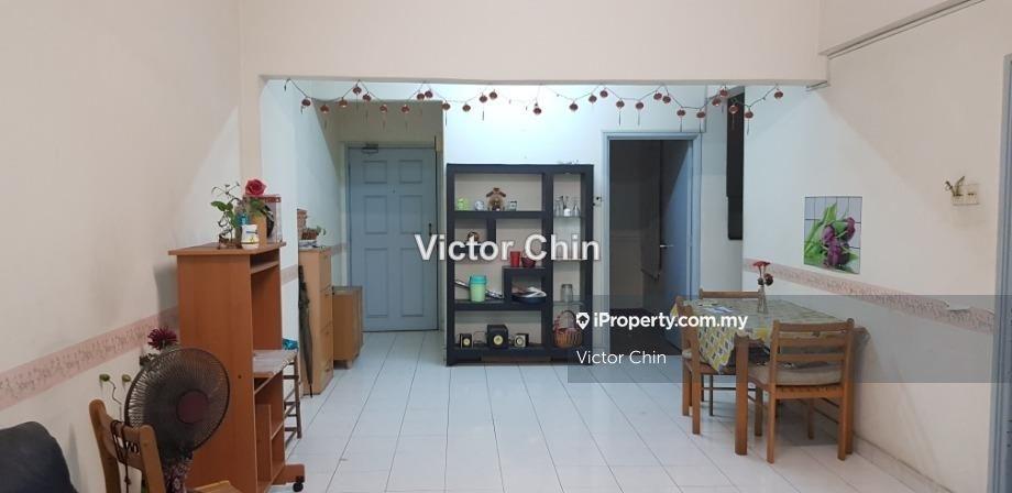 Near mrt 2 come with 3room 2 bath facing lake