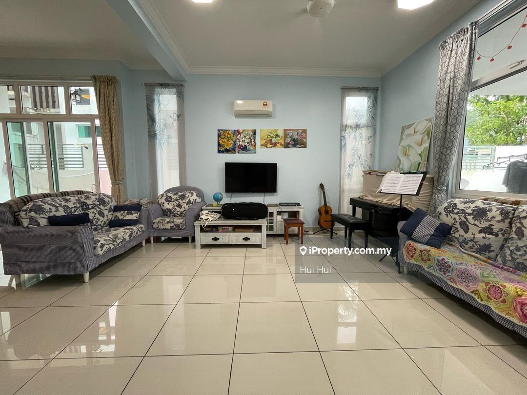 Taman Nusa Sentral 3 Storey Cluster House