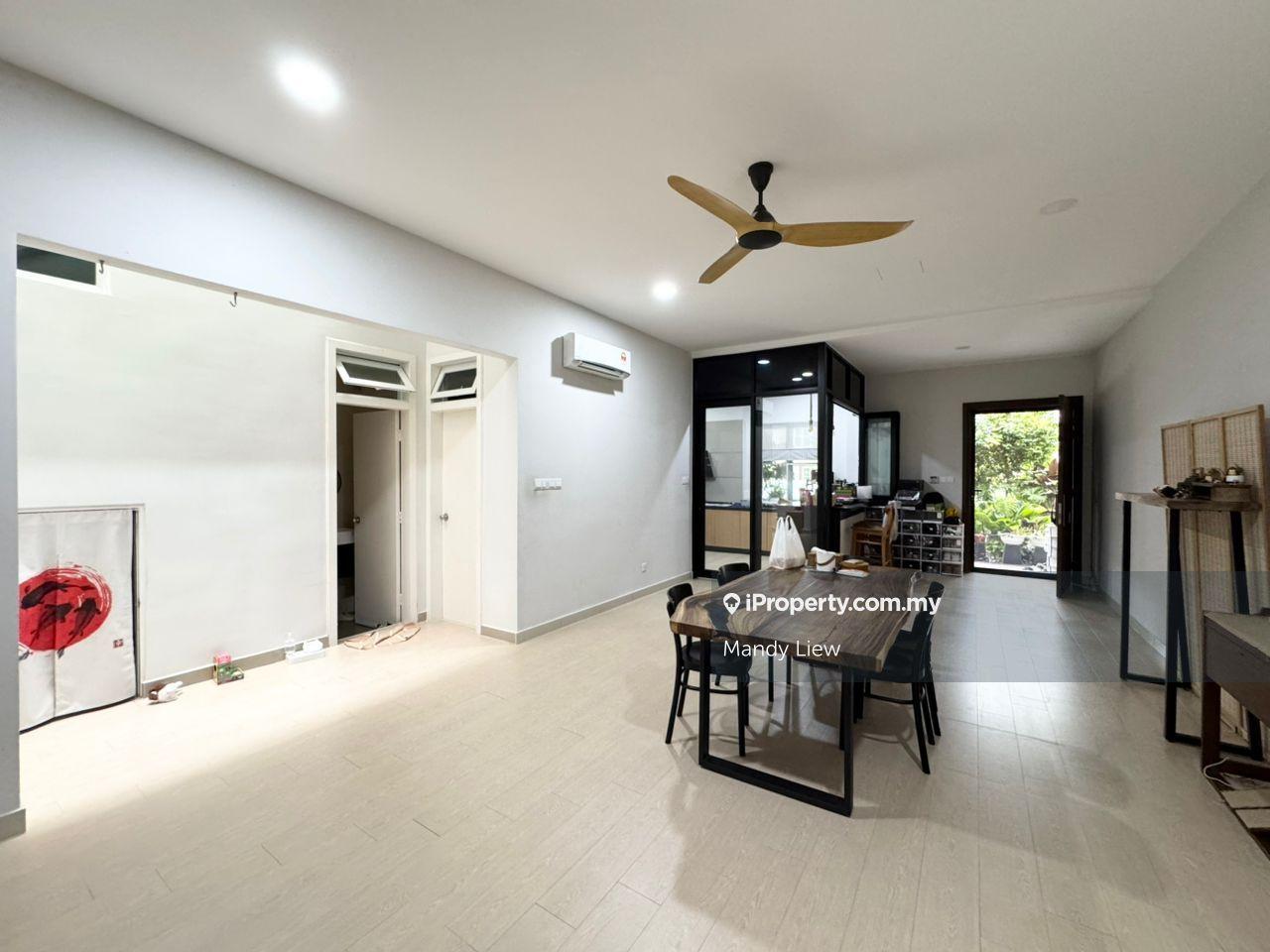 Renovated unit, Good Condition, Welcome viewing