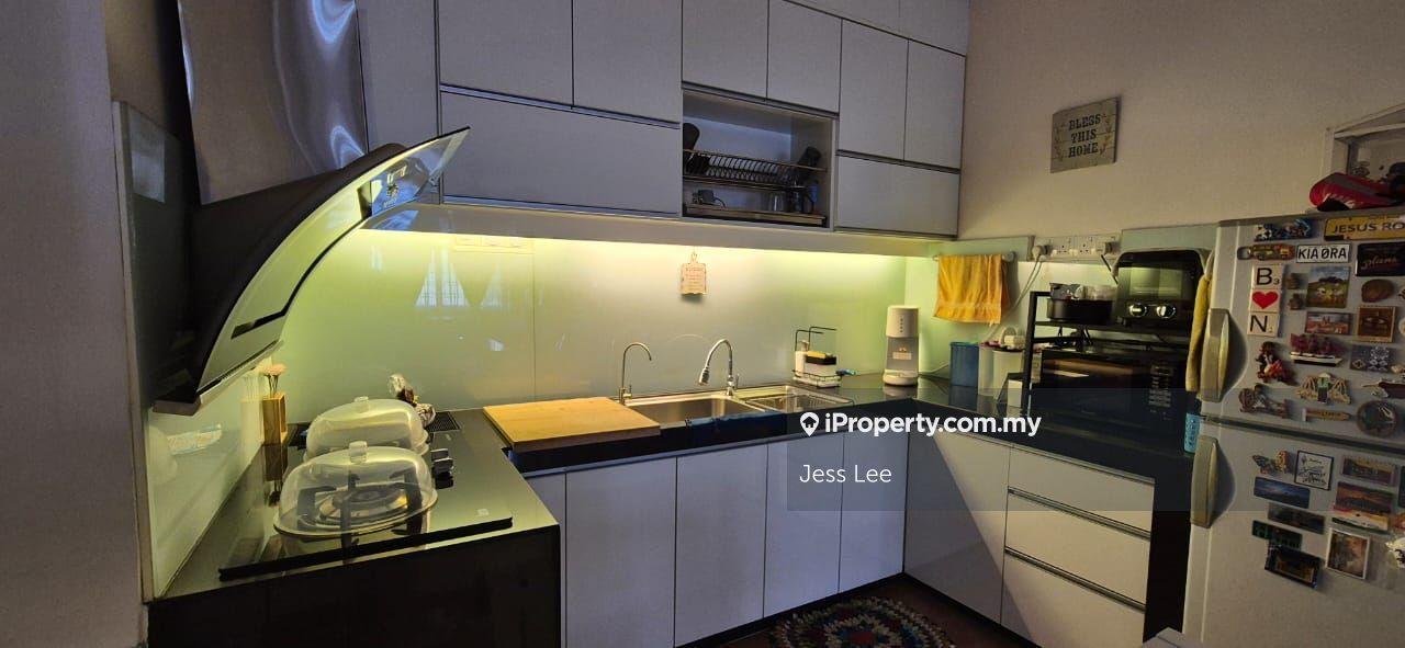 Waja Apartment, 1st Floor, Good Condition & Well Kept Unit