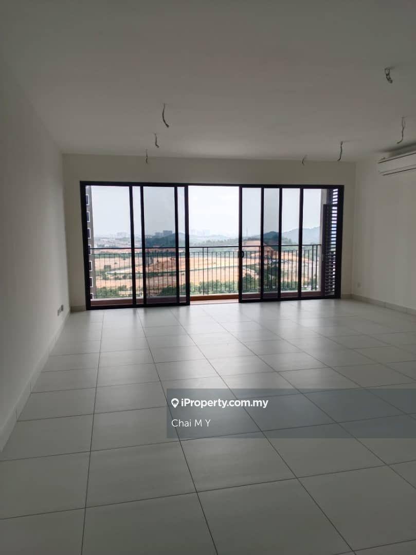 New unit, nice balcony view, spacious layout, good quality furnishing