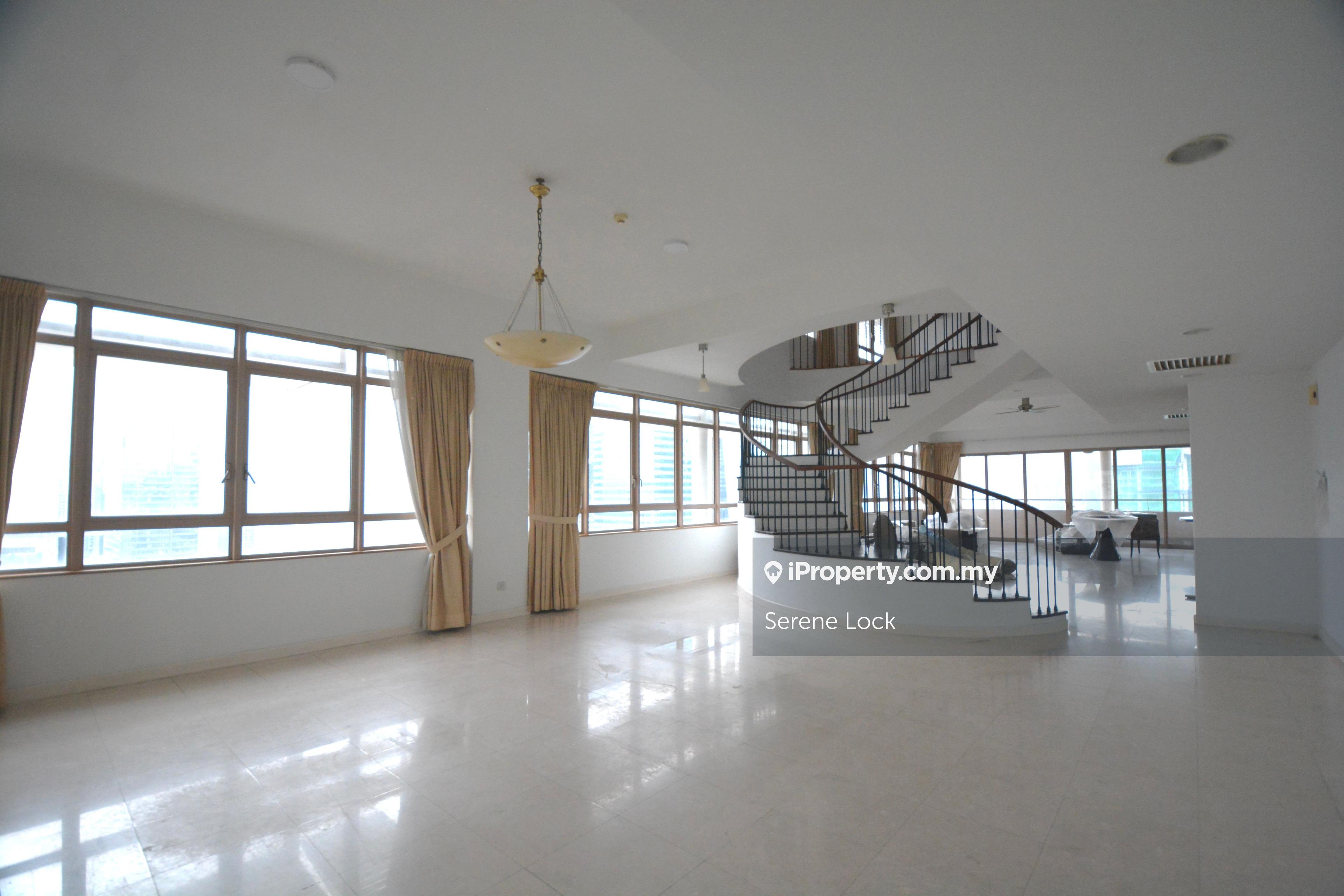 A spacious penthouse in a prime location.
