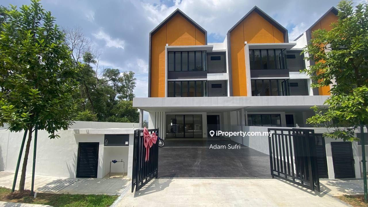 Endlot 3 Storey Super Link East 57,Desa Melawati,KL