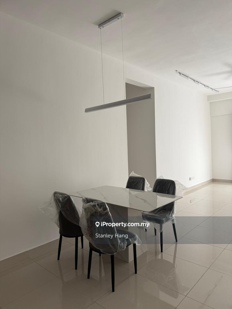 Freehold, Three Bedroom