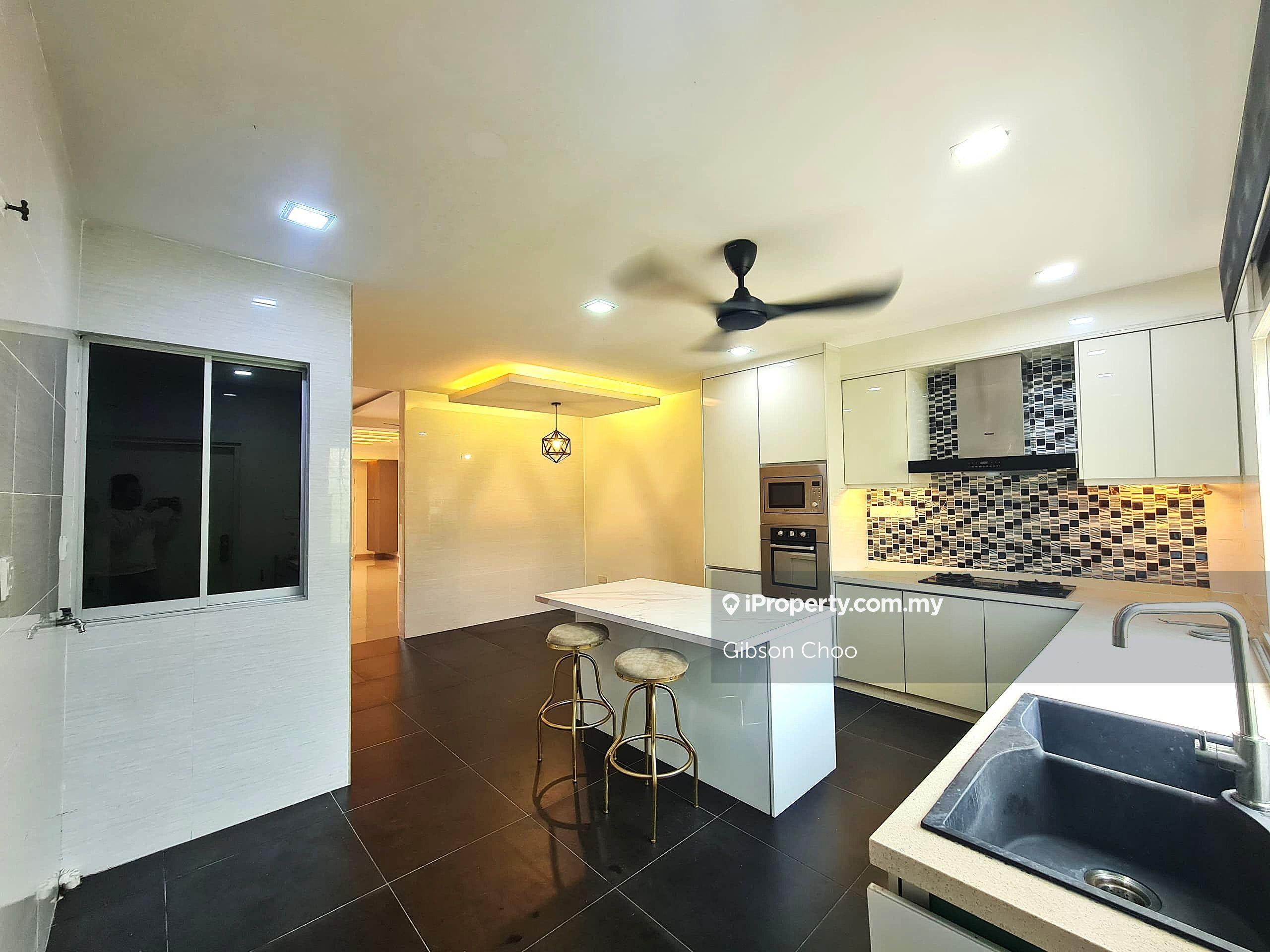 2 storey house in Ttdi grove kajang for sale.
