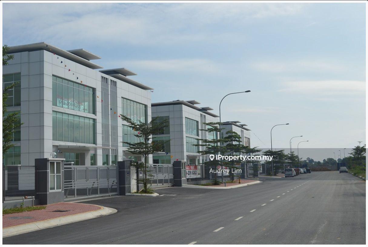 Semi-D factory for Sales at Semenyih Industrial Park