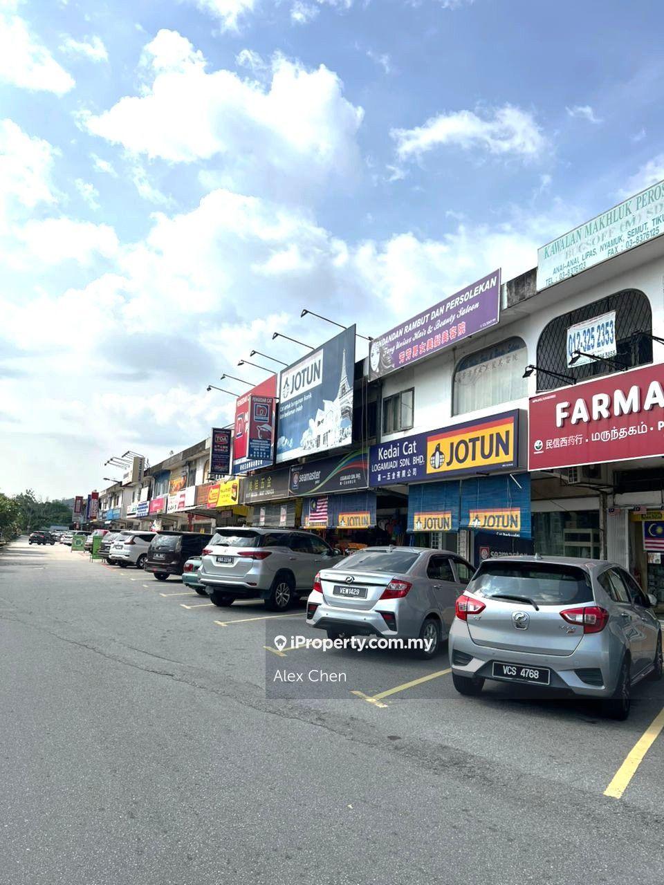 Kajang Town Center Shop for Sale, 3 Storey Facing Main Road, Freehold