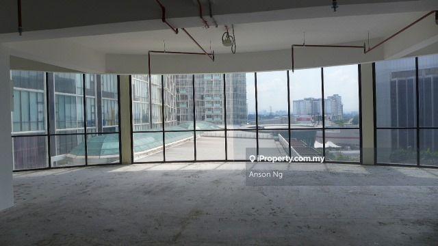 Mature Area with good access , Nearby LRT Subang Jaya