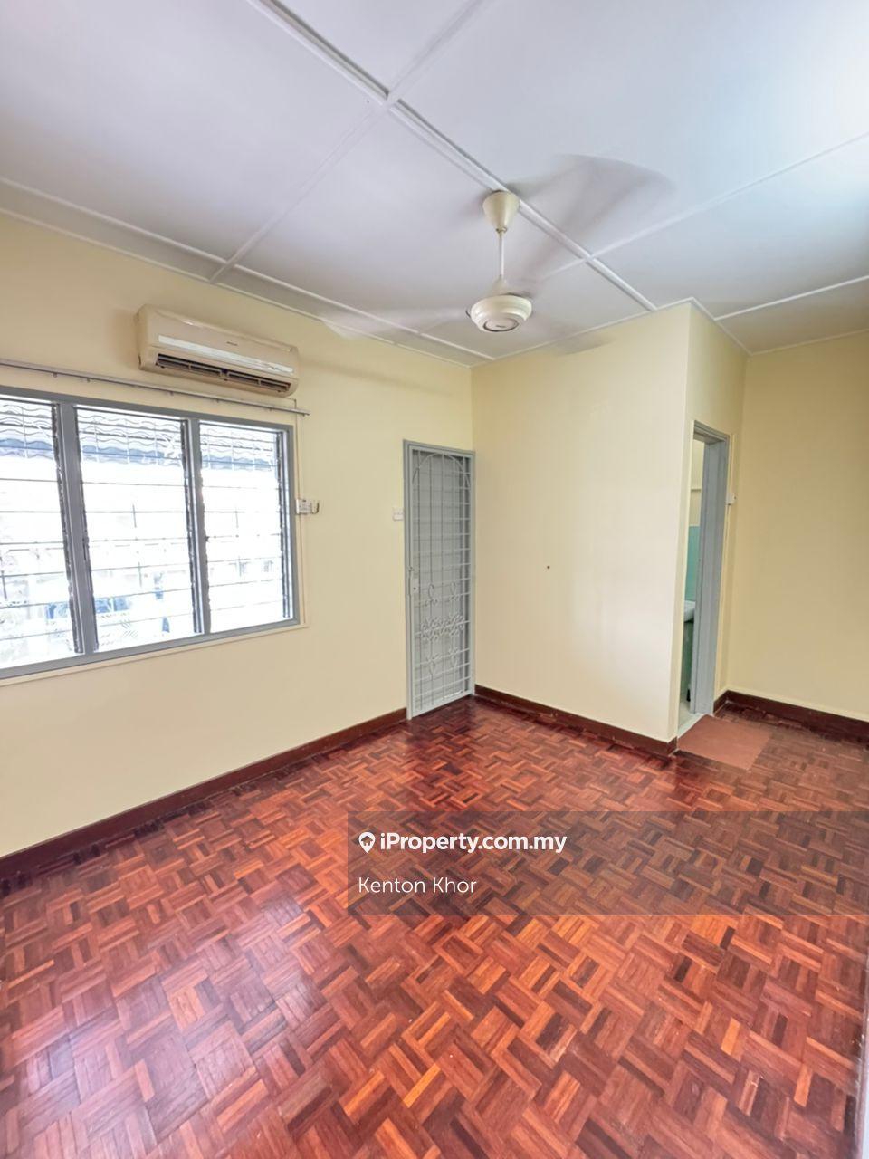 Ss19/6 Subang Jaya Double Storey Terrace for rent 