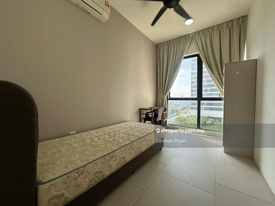 Sqwhere Sungai buloh Super Single room available now